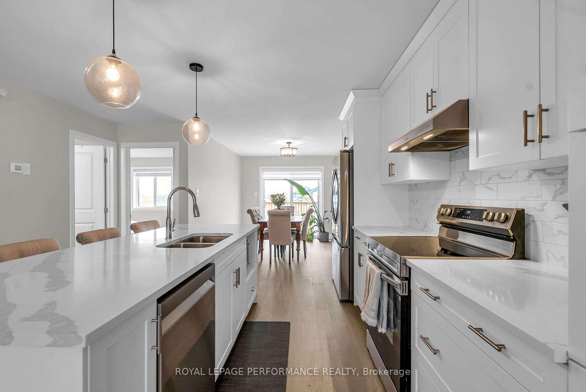Photo 5 of 352 Tollgate Road E, Cornwall — HOMEH