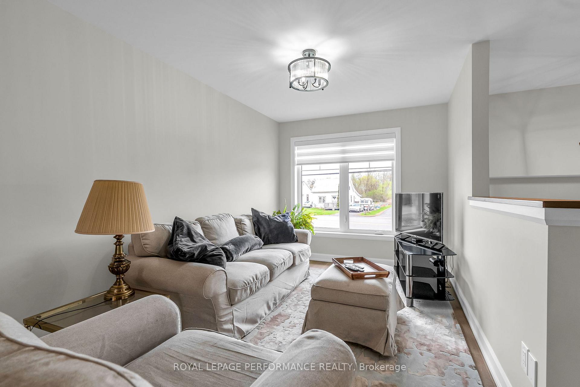 Photo 10 of 352 Tollgate Road E, Cornwall — HOMEH