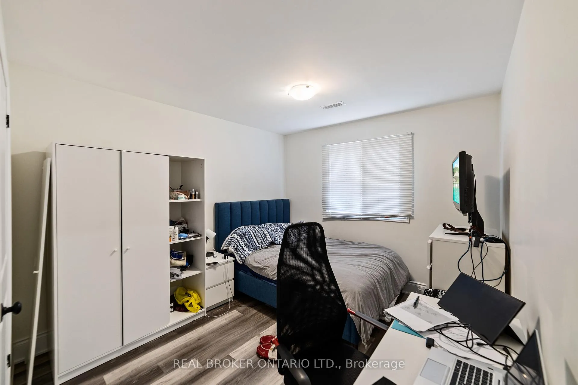 Photo 14 of 220 Caroline Street S, Hamilton, Durand — HOMEH