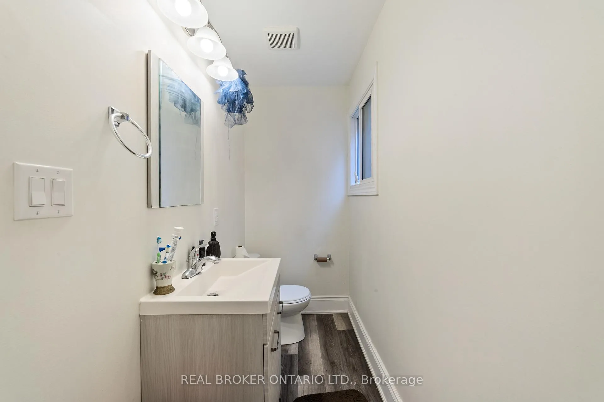 Photo 21 of 220 Caroline Street S, Hamilton, Durand — HOMEH
