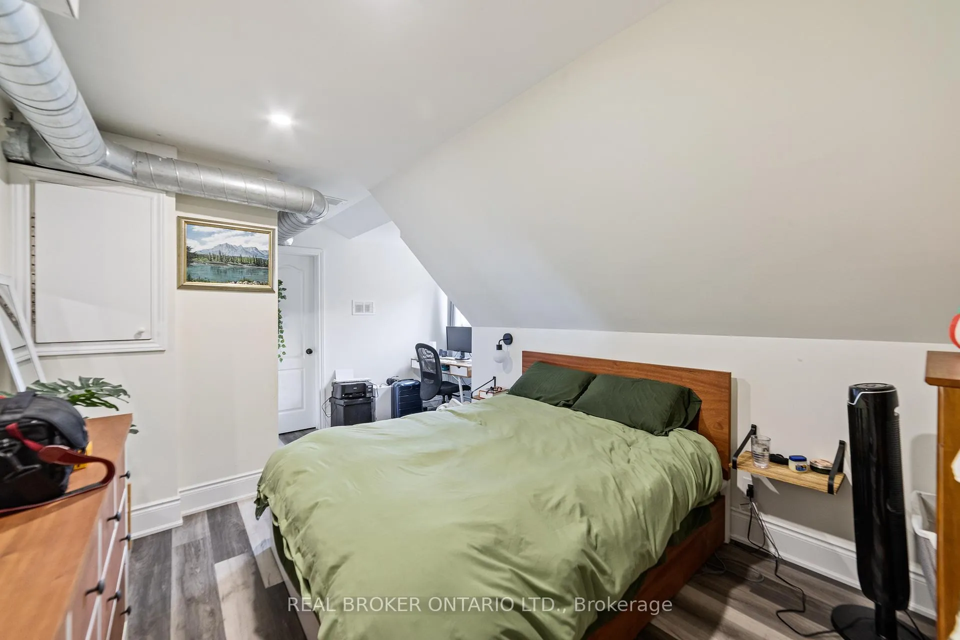 Photo 57 of 220 Caroline Street S, Hamilton, Durand — HOMEH