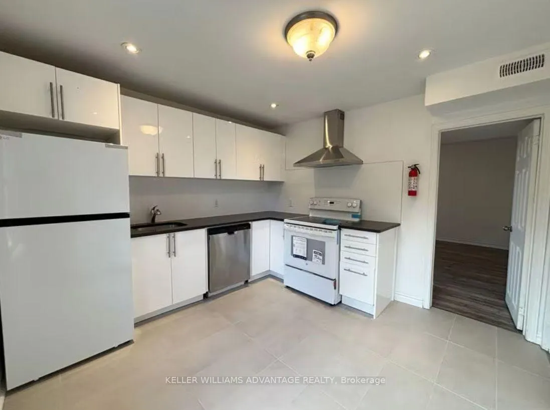 Photo 2 of Unit Unit #2, 32 Arthur Avenue S, Hamilton, Gibson — HOMEH