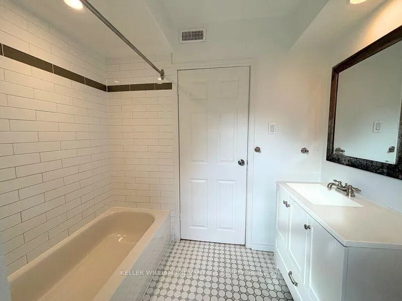 Photo 17 of Unit Unit #2, 32 Arthur Avenue S, Hamilton, Gibson — HOMEH