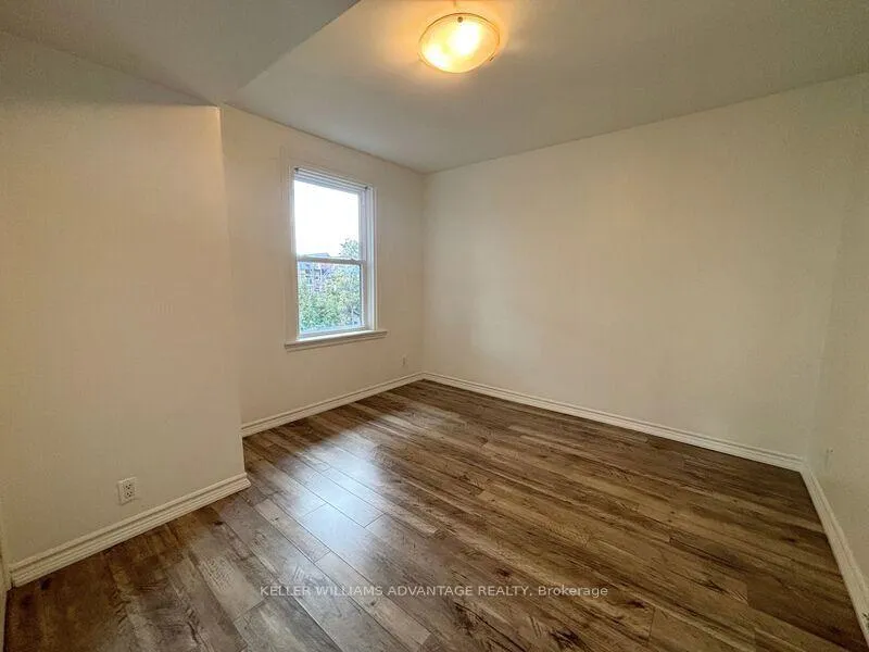 Photo 24 of Unit Unit #2, 32 Arthur Avenue S, Hamilton, Gibson — HOMEH