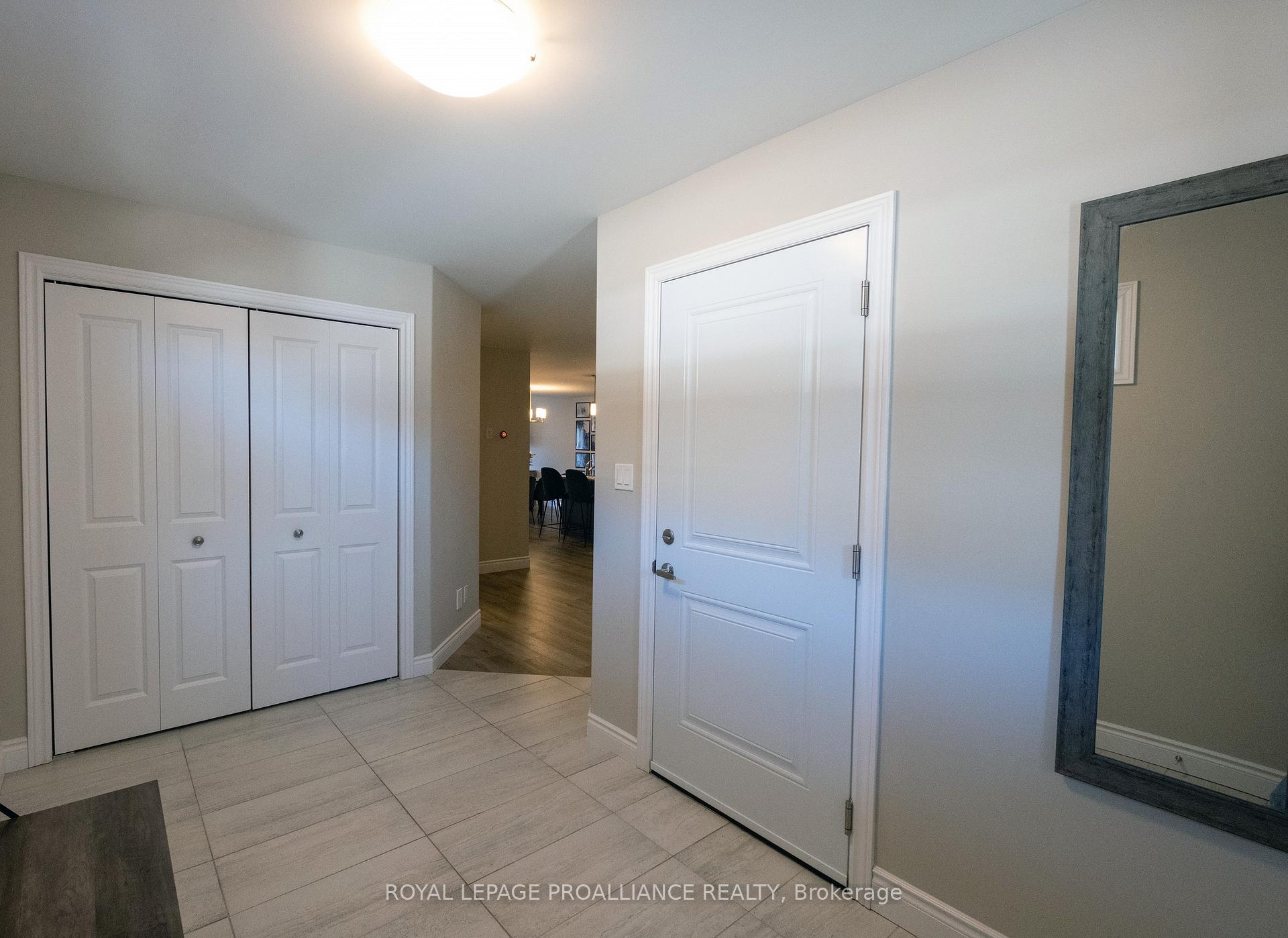 Photo 5 of 25 Lehtinen Crescent, Belleville, Belleville Ward — HOMEH