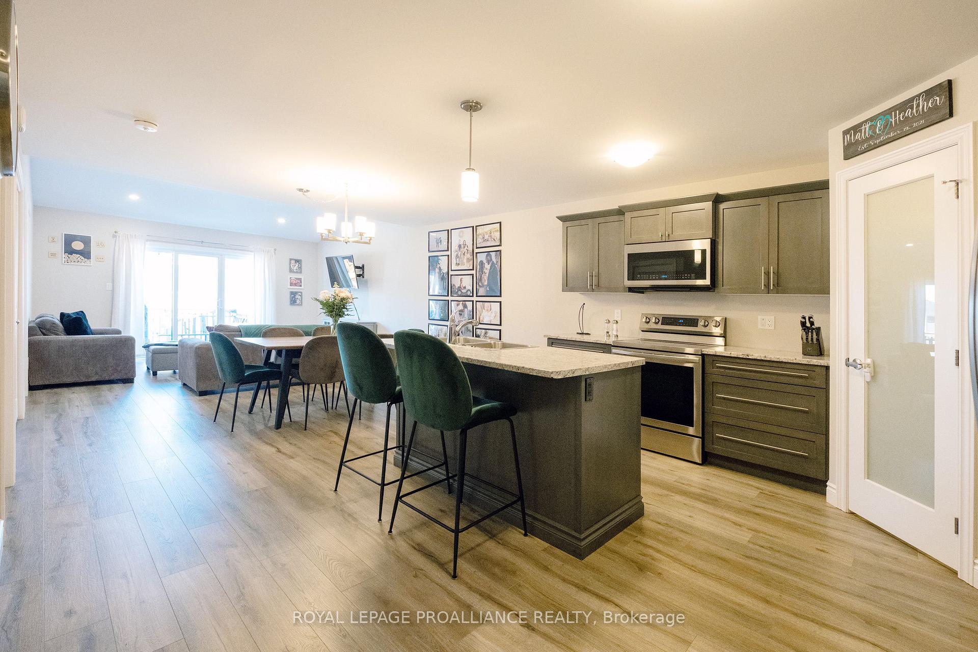Photo 6 of 25 Lehtinen Crescent, Belleville, Belleville Ward — HOMEH