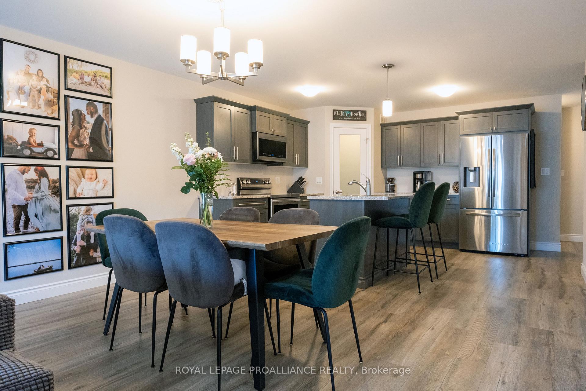 Photo 9 of 25 Lehtinen Crescent, Belleville, Belleville Ward — HOMEH