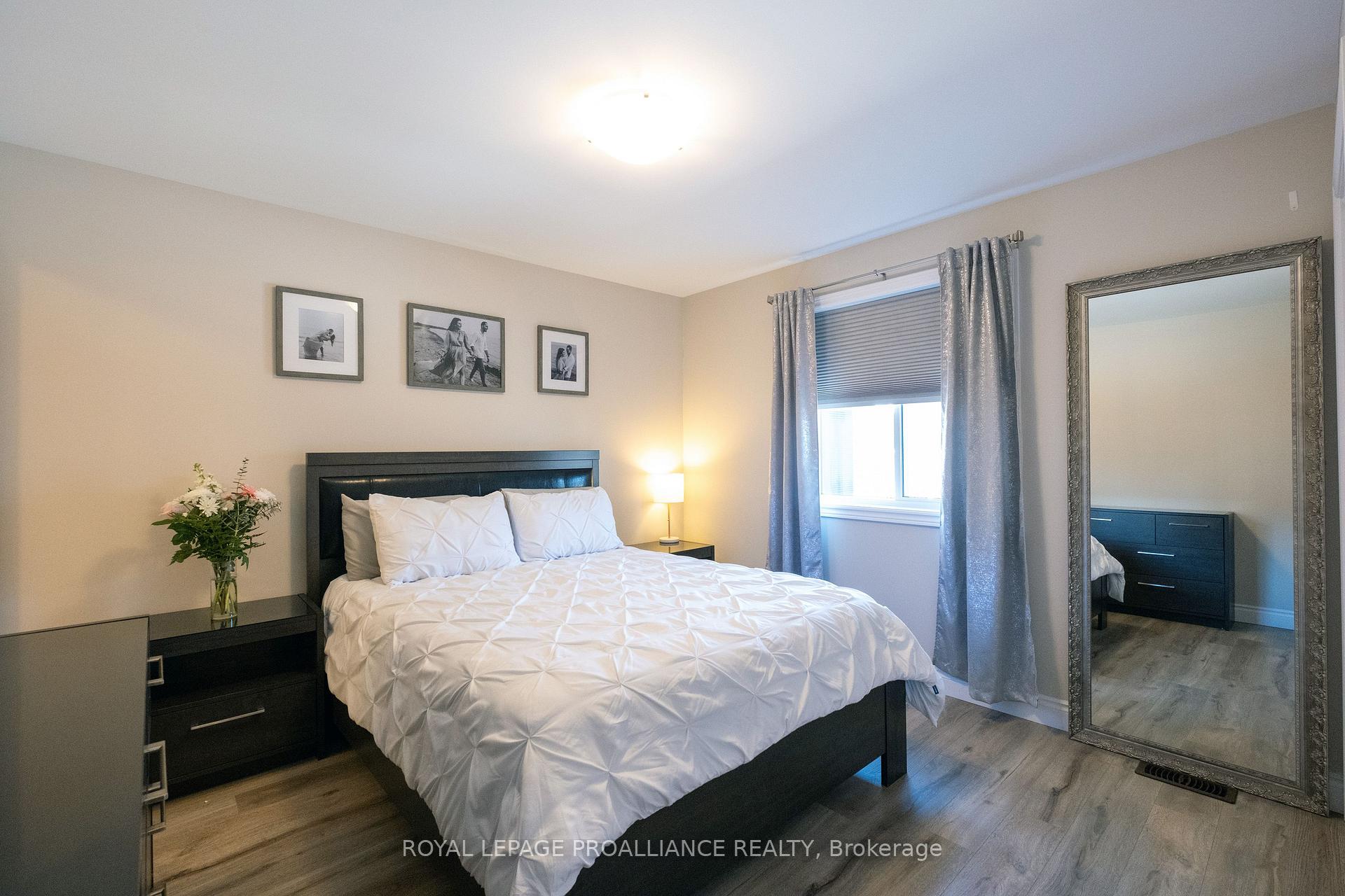 Photo 17 of 25 Lehtinen Crescent, Belleville, Belleville Ward — HOMEH