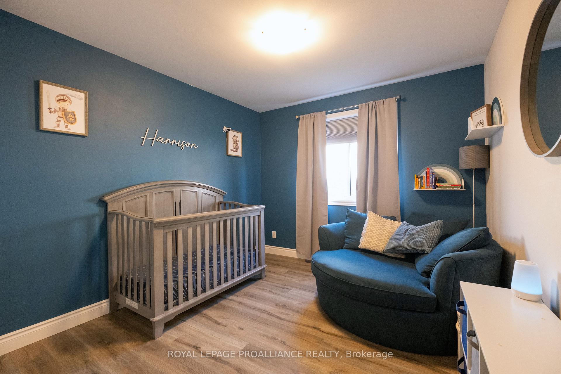 Photo 19 of 25 Lehtinen Crescent, Belleville, Belleville Ward — HOMEH