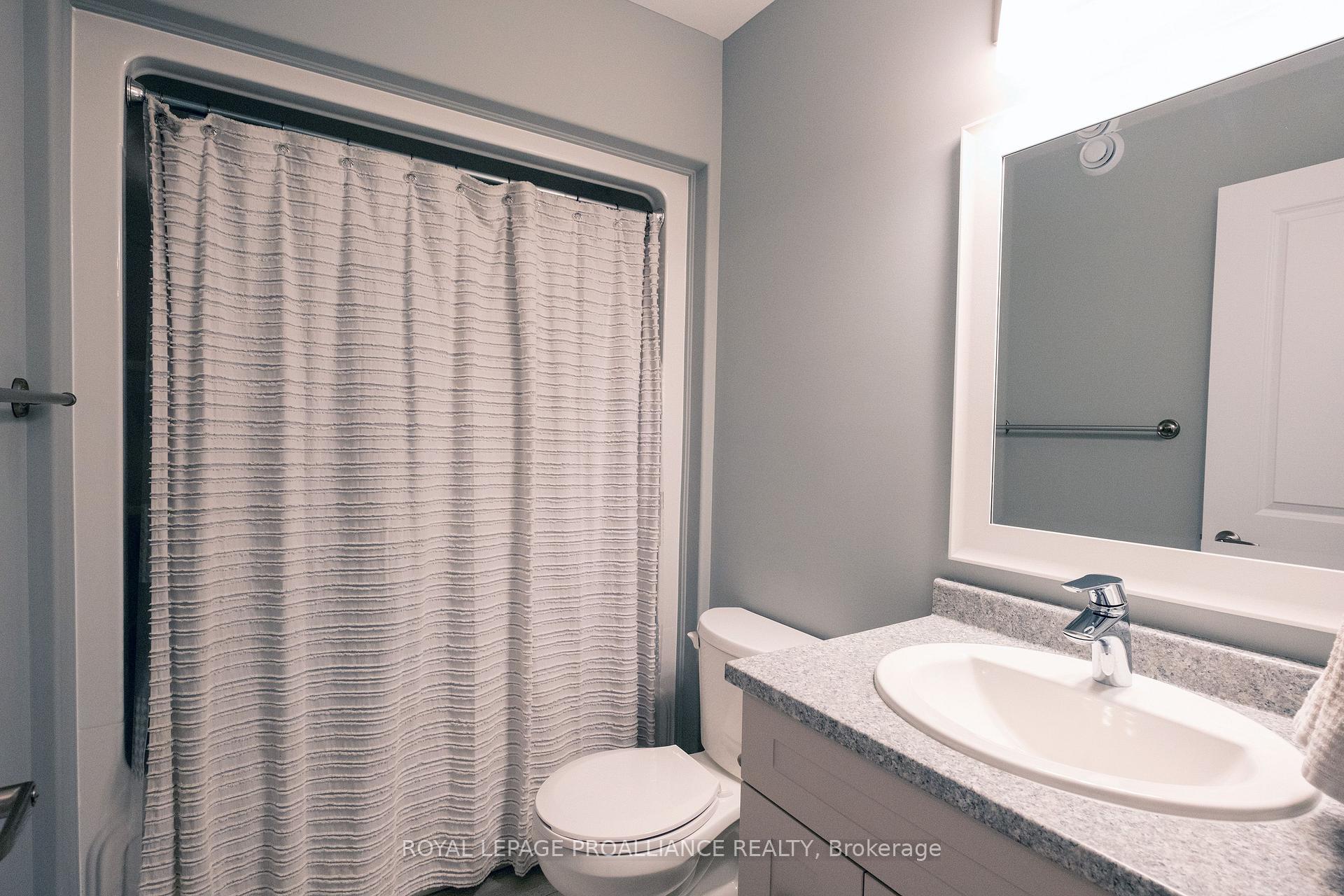 Photo 20 of 25 Lehtinen Crescent, Belleville, Belleville Ward — HOMEH
