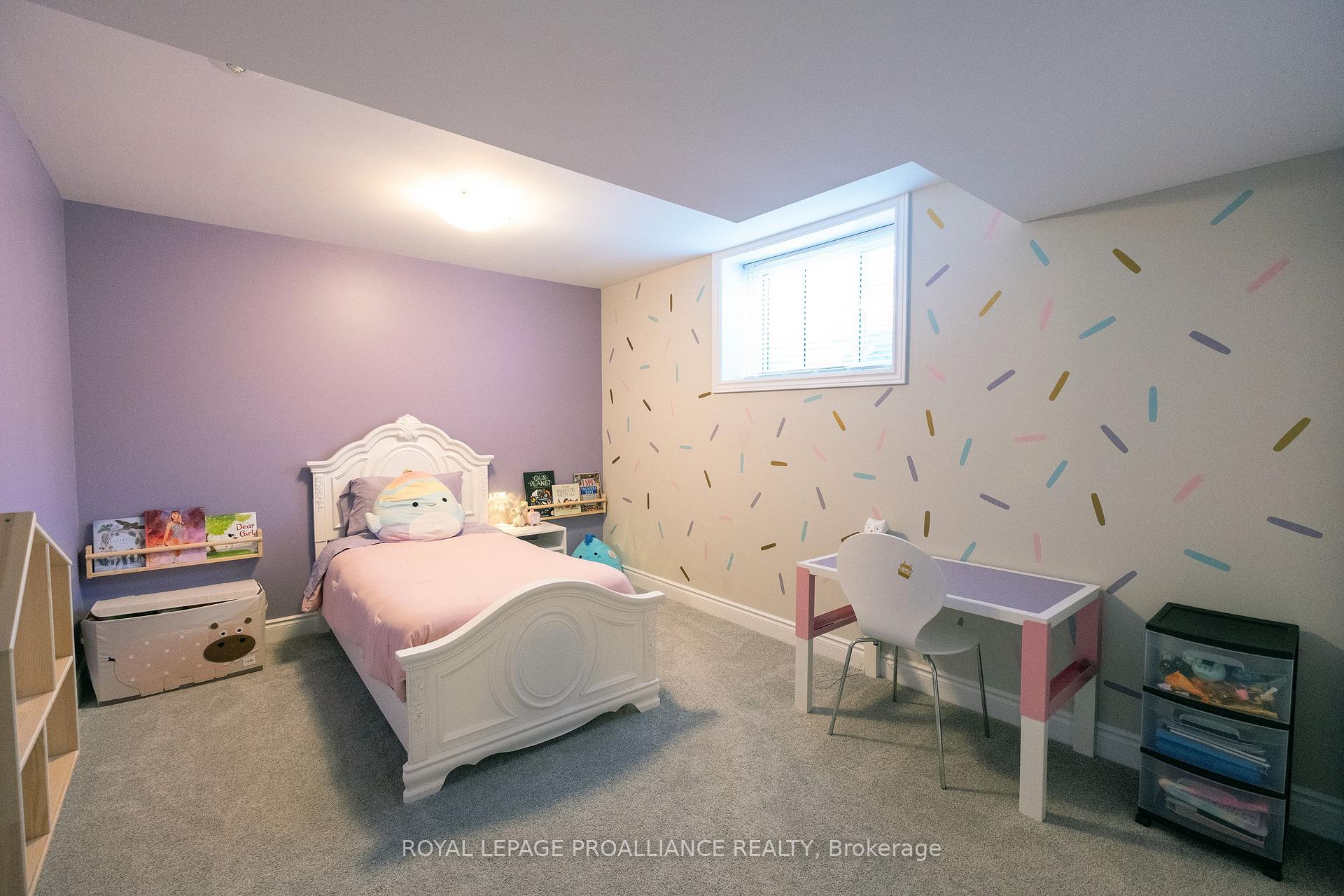 Photo 21 of 25 Lehtinen Crescent, Belleville, Belleville Ward — HOMEH