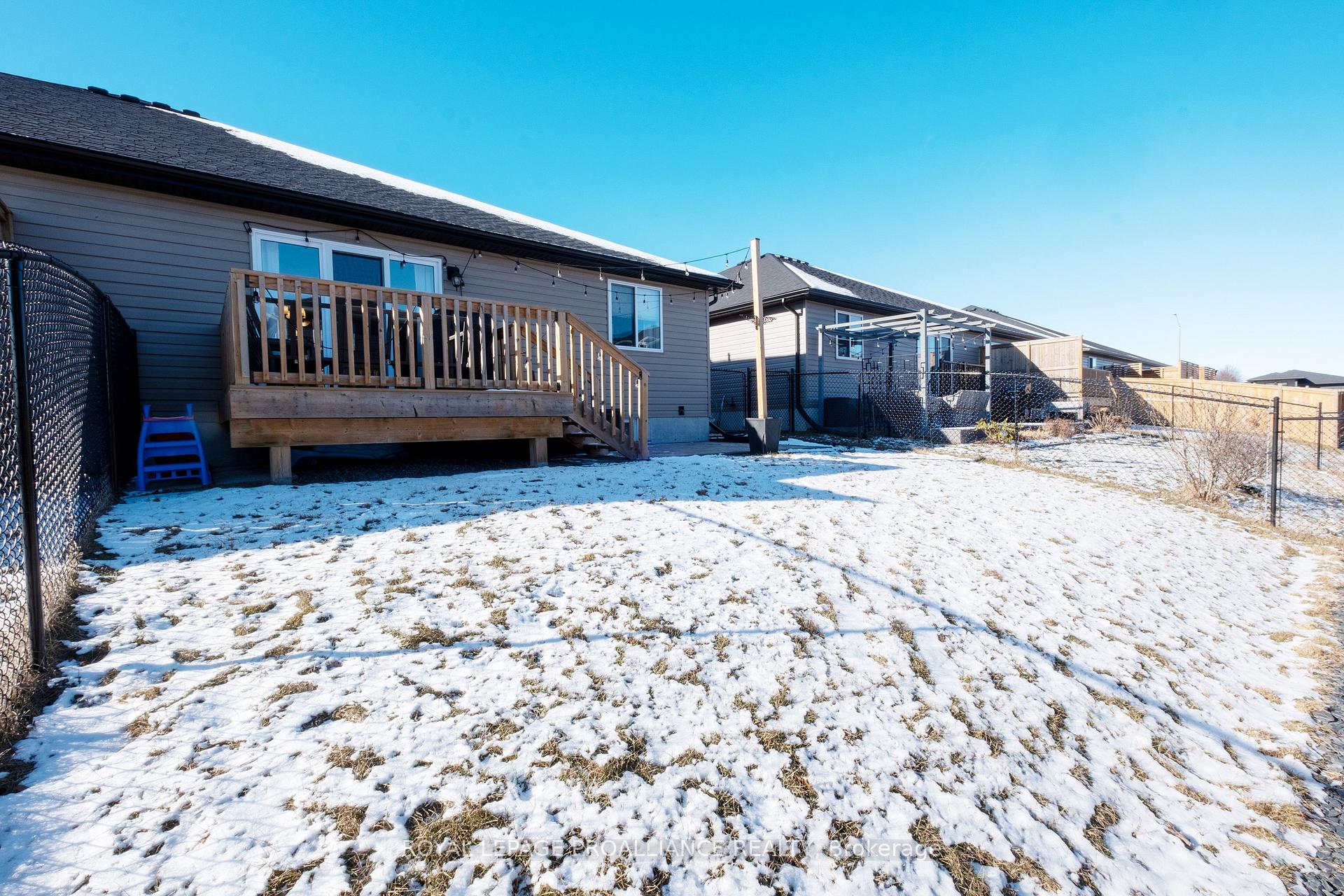 Photo 30 of 25 Lehtinen Crescent, Belleville, Belleville Ward — HOMEH
