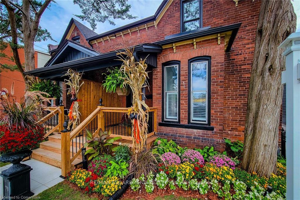 Photo 1 of 8 Ontario Street, Grimsby, Grimsby East — HOMEH