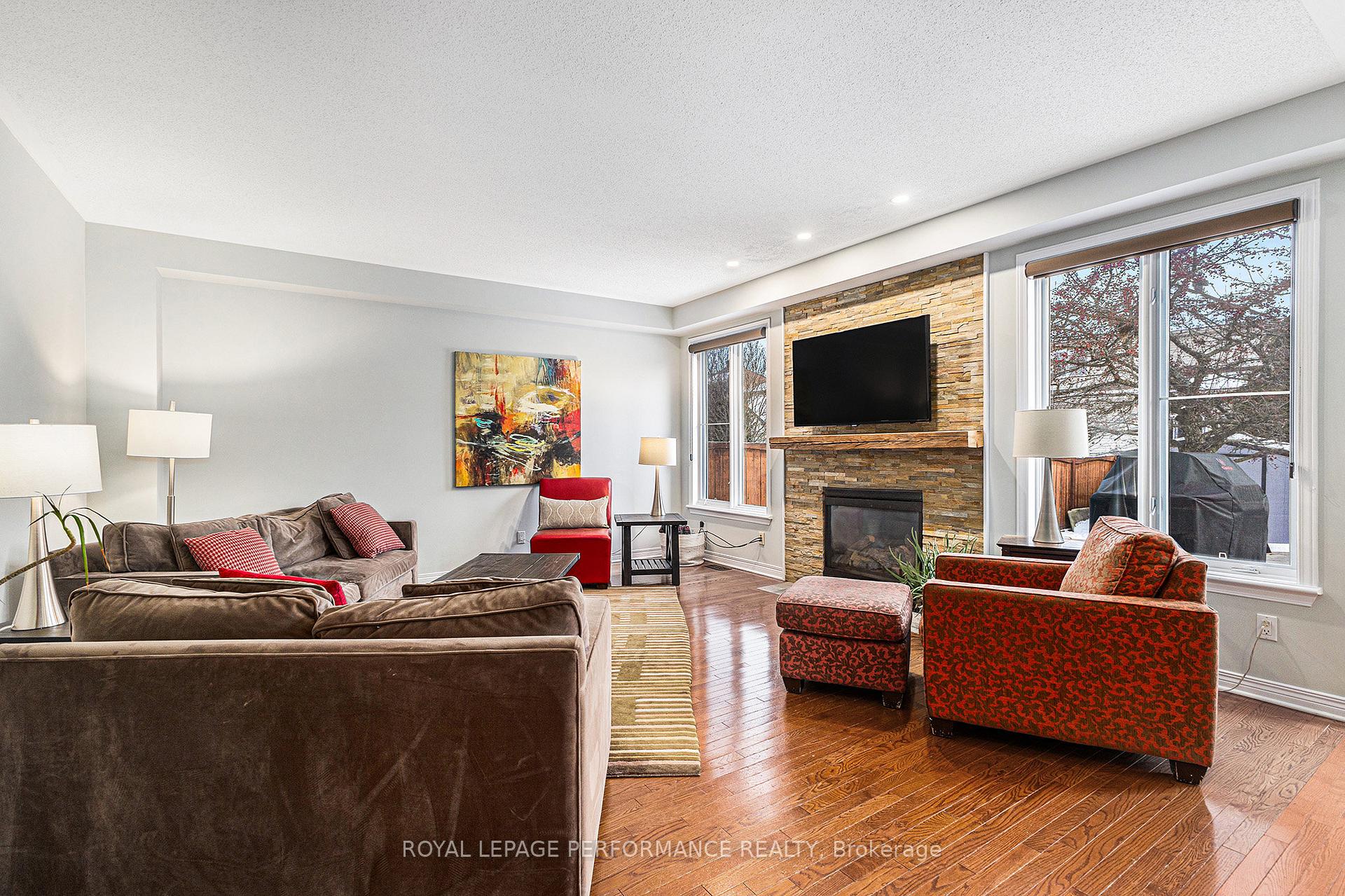 Photo 2 of 4013 Otter Tail Crescent, Ottawa, Riverside South/Gloucester Glen — HOMEH