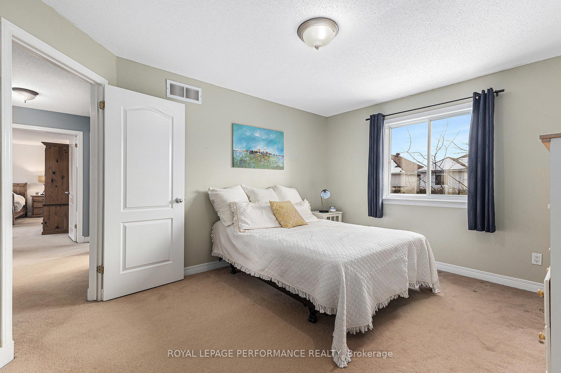Photo 6 of 4013 Otter Tail Crescent, Ottawa, Riverside South/Gloucester Glen — HOMEH