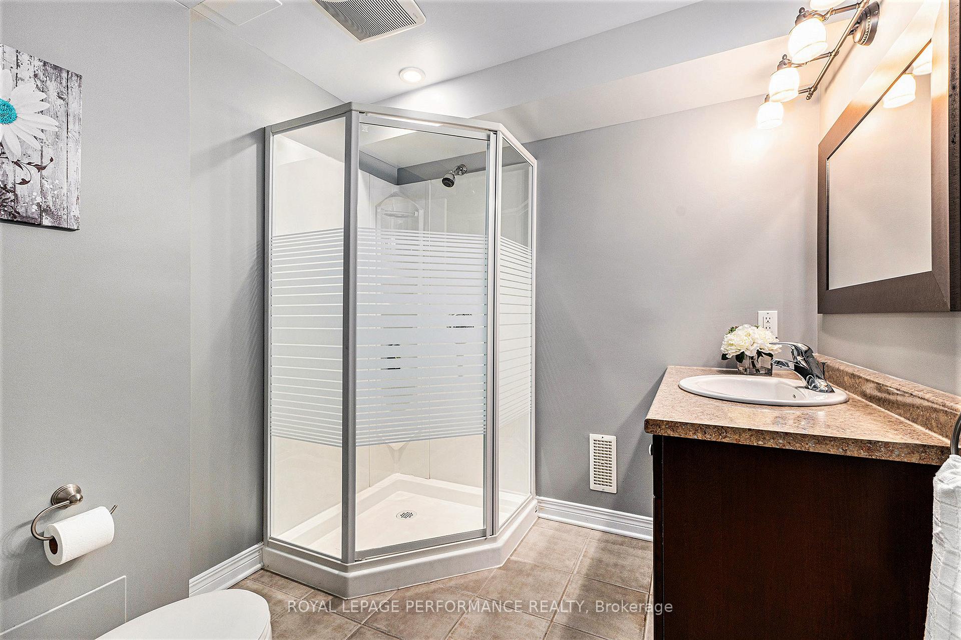 Photo 15 of 4013 Otter Tail Crescent, Ottawa, Riverside South/Gloucester Glen — HOMEH