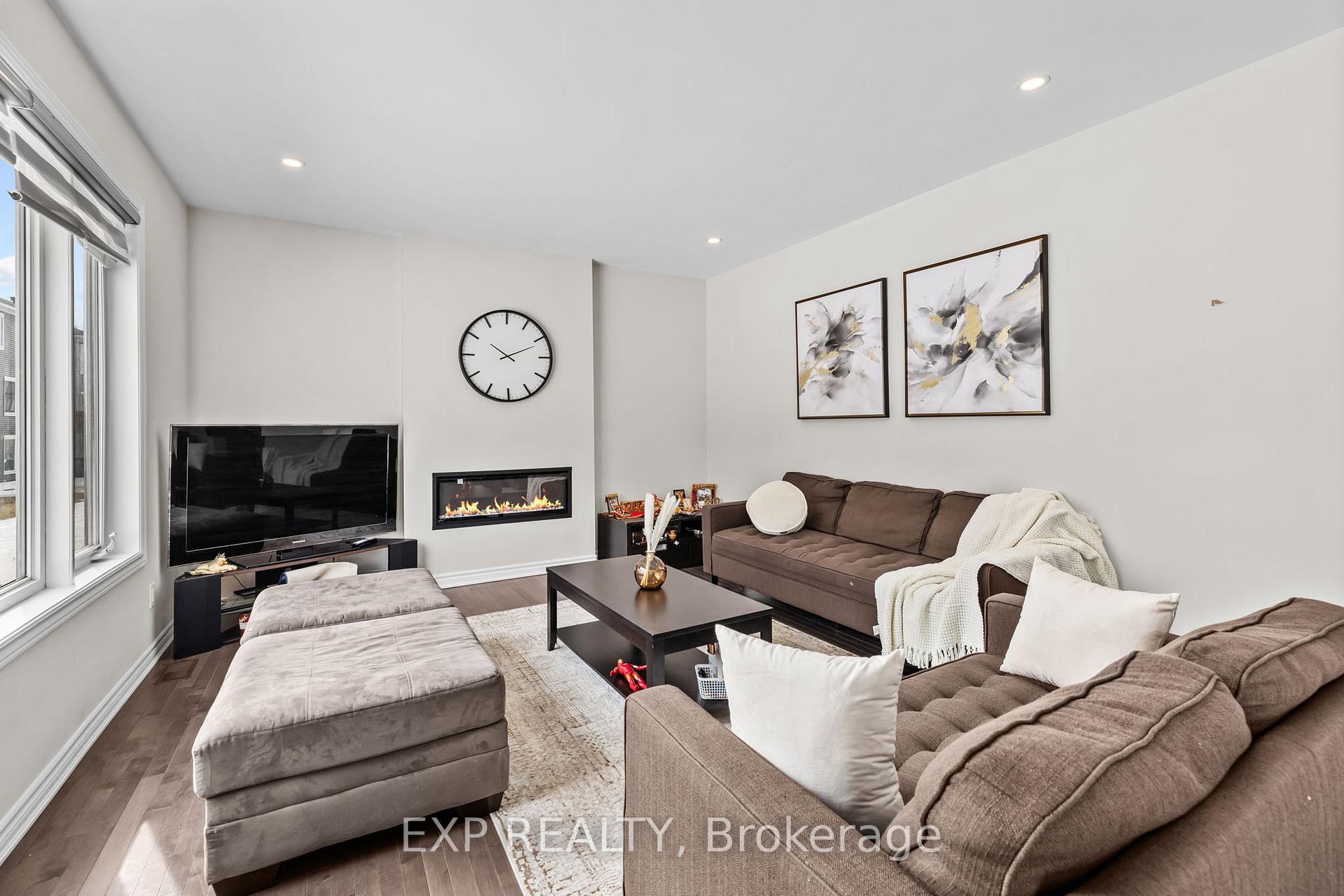 Photo 8 of 229 Appalachian Circle, Ottawa, Barrhaven - Half Moon Bay — HOMEH