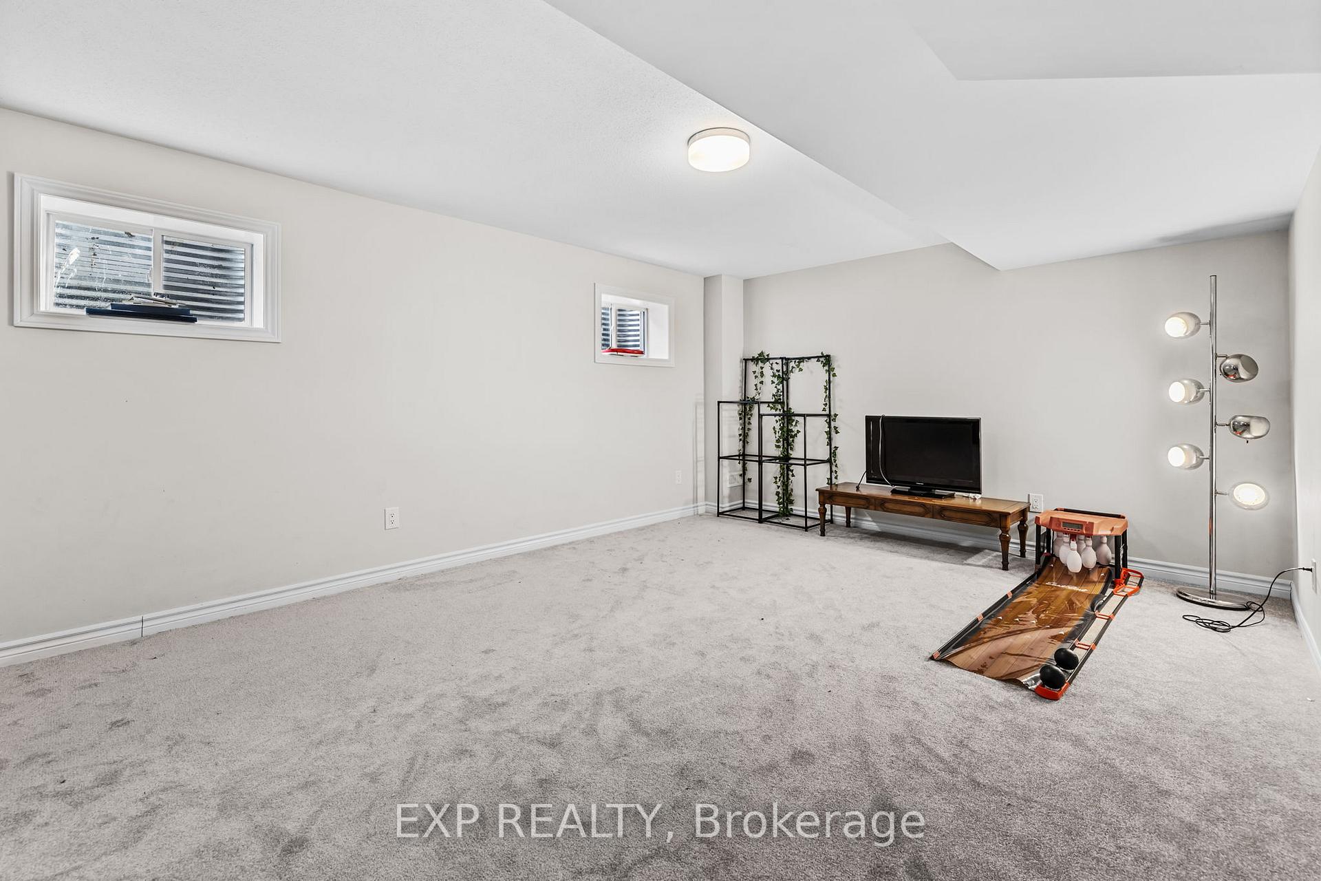 Photo 23 of 229 Appalachian Circle, Ottawa, Barrhaven - Half Moon Bay — HOMEH