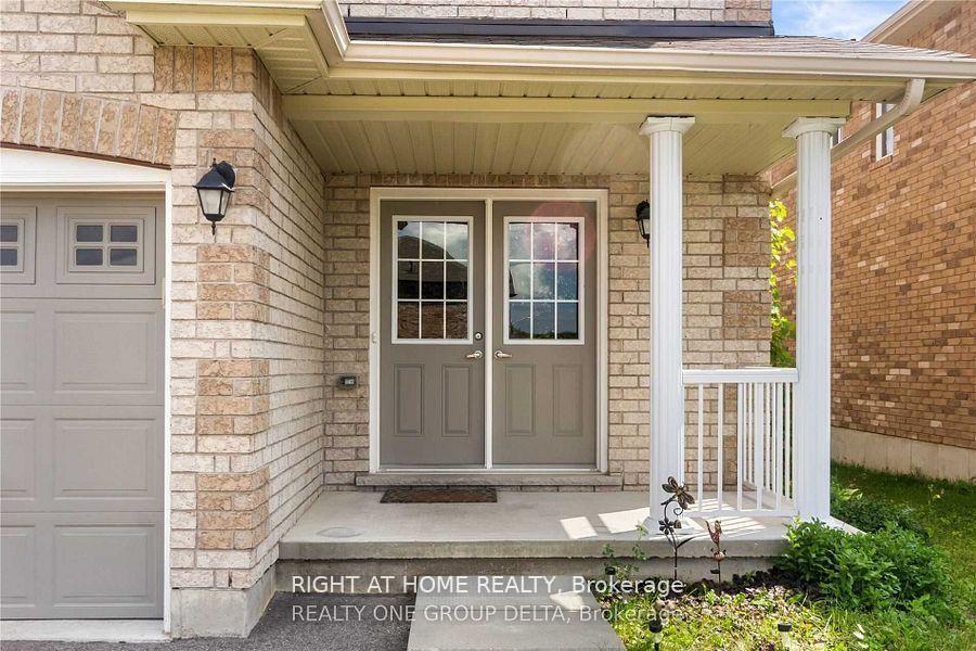Photo 2 of 3 Crew Court, Barrie, Ardagh — HOMEH
