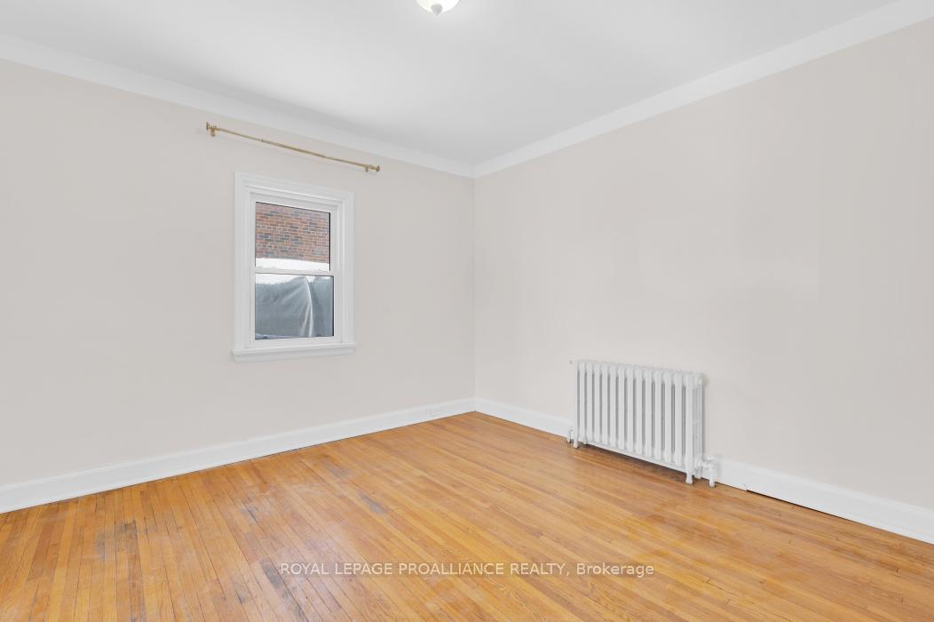 Photo 12 of 34 Lewis Street, Belleville, Belleville Ward — HOMEH