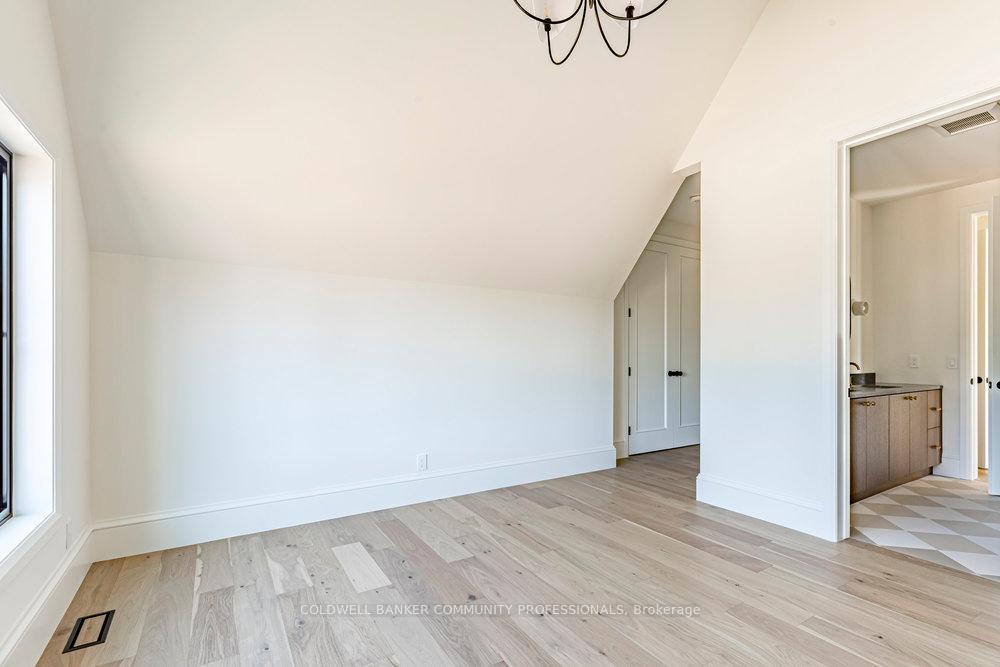 Photo 36 of 18 Teeter Place, Grimsby, Grimsby East — HOMEH