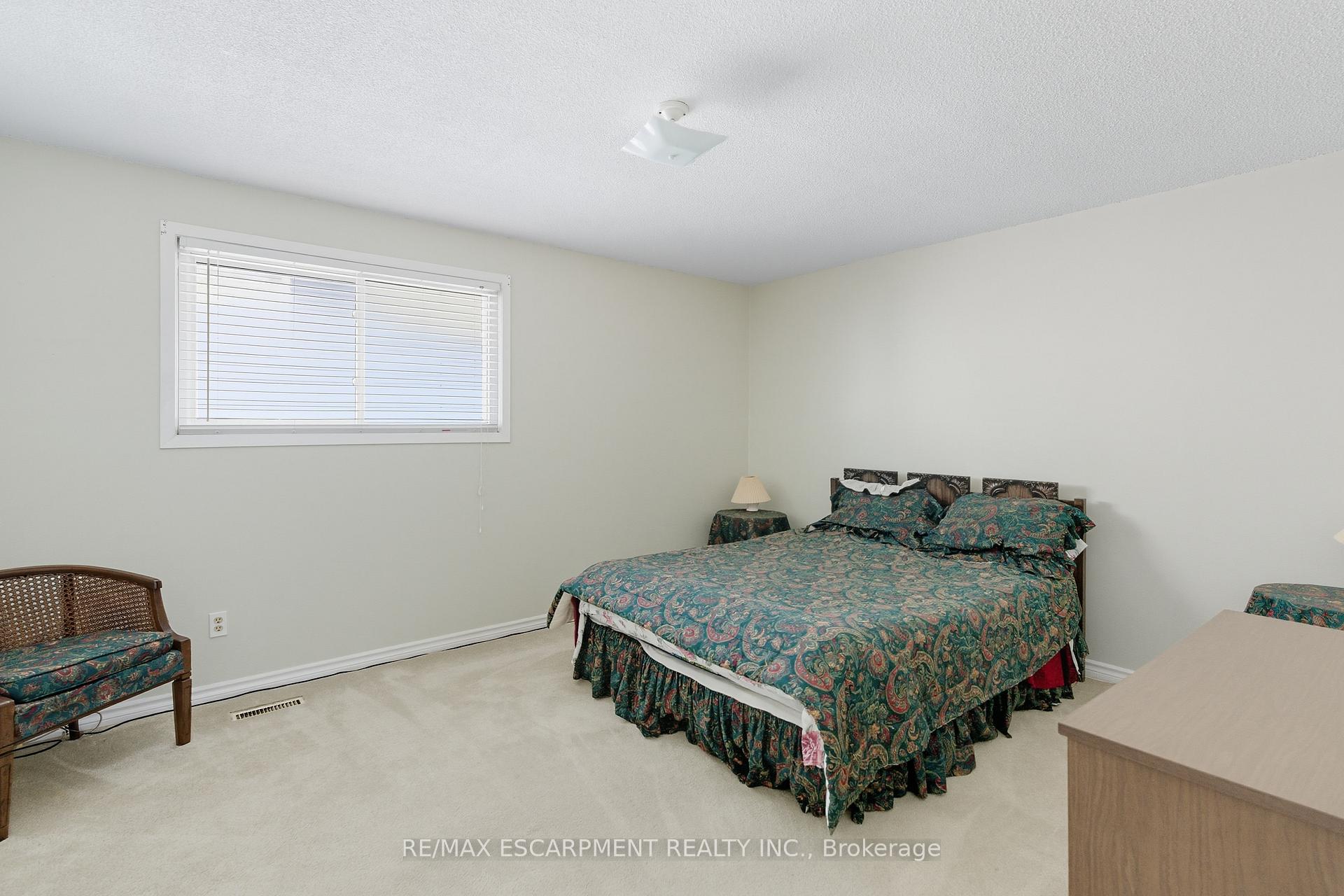 Photo 25 of 3149 Michael Crescent, Burlington, Palmer — HOMEH