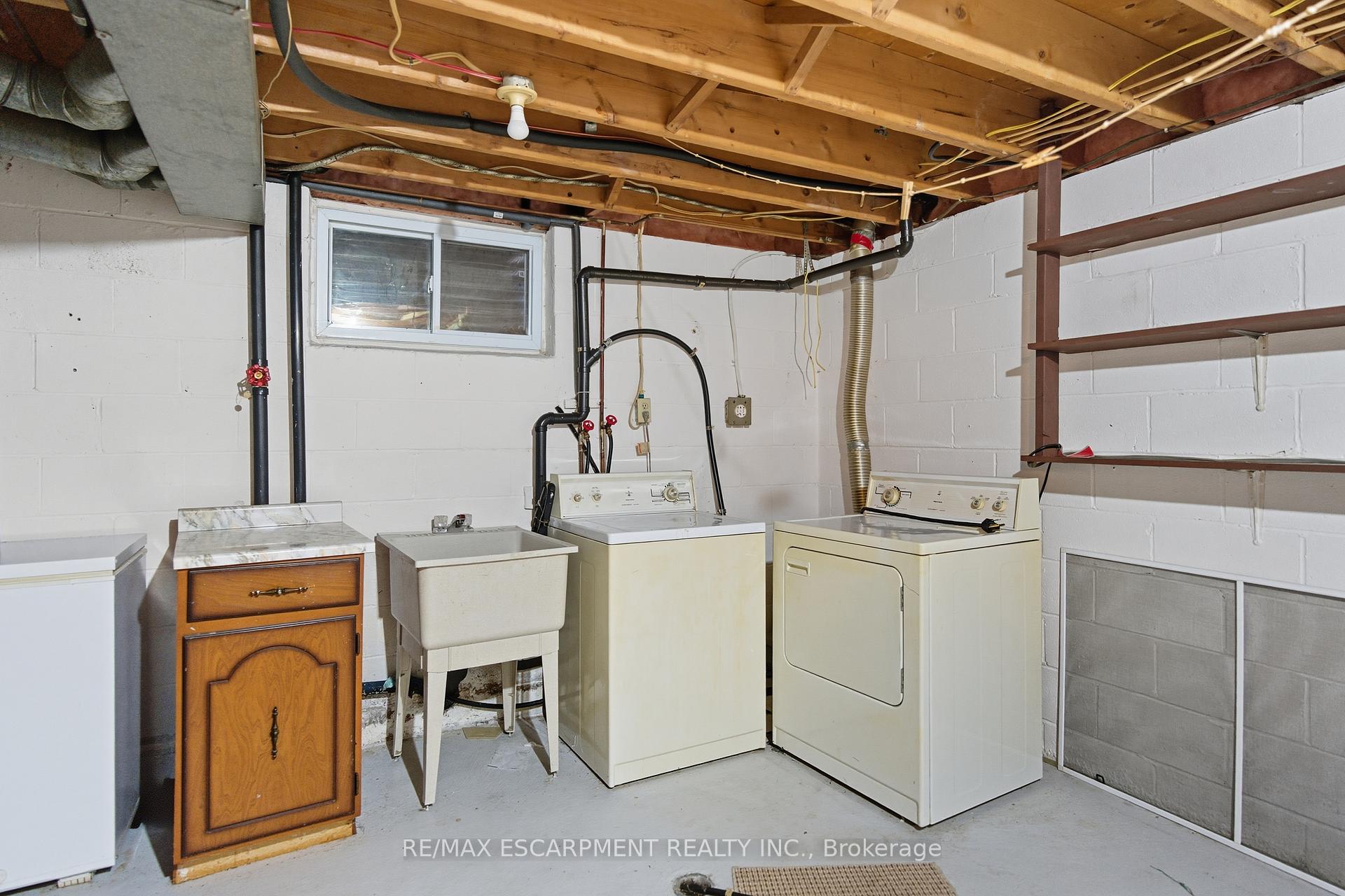 Photo 31 of 3149 Michael Crescent, Burlington, Palmer — HOMEH