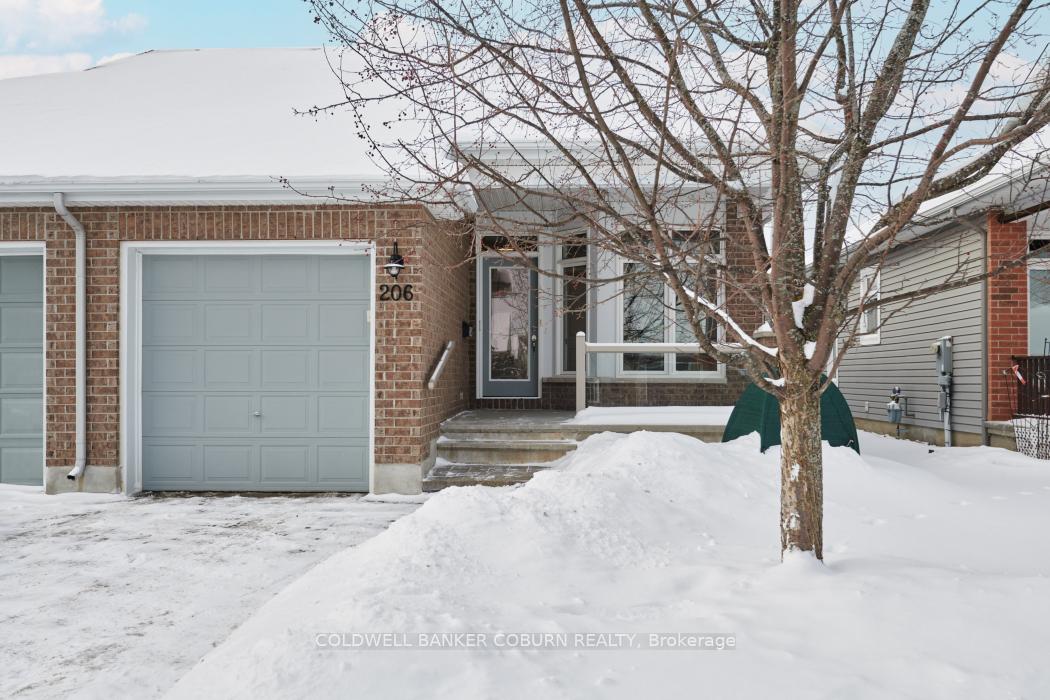 Photo 3 of 206 Bulrush Crescent, Ottawa, Blossom Park/Kemp Park/Findlay Creek — HOMEH