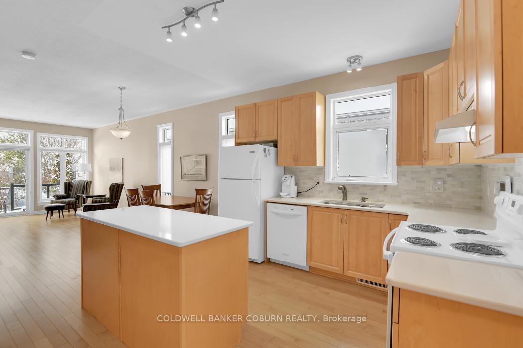 Photo 16 of 206 Bulrush Crescent, Ottawa, Blossom Park/Kemp Park/Findlay Creek — HOMEH