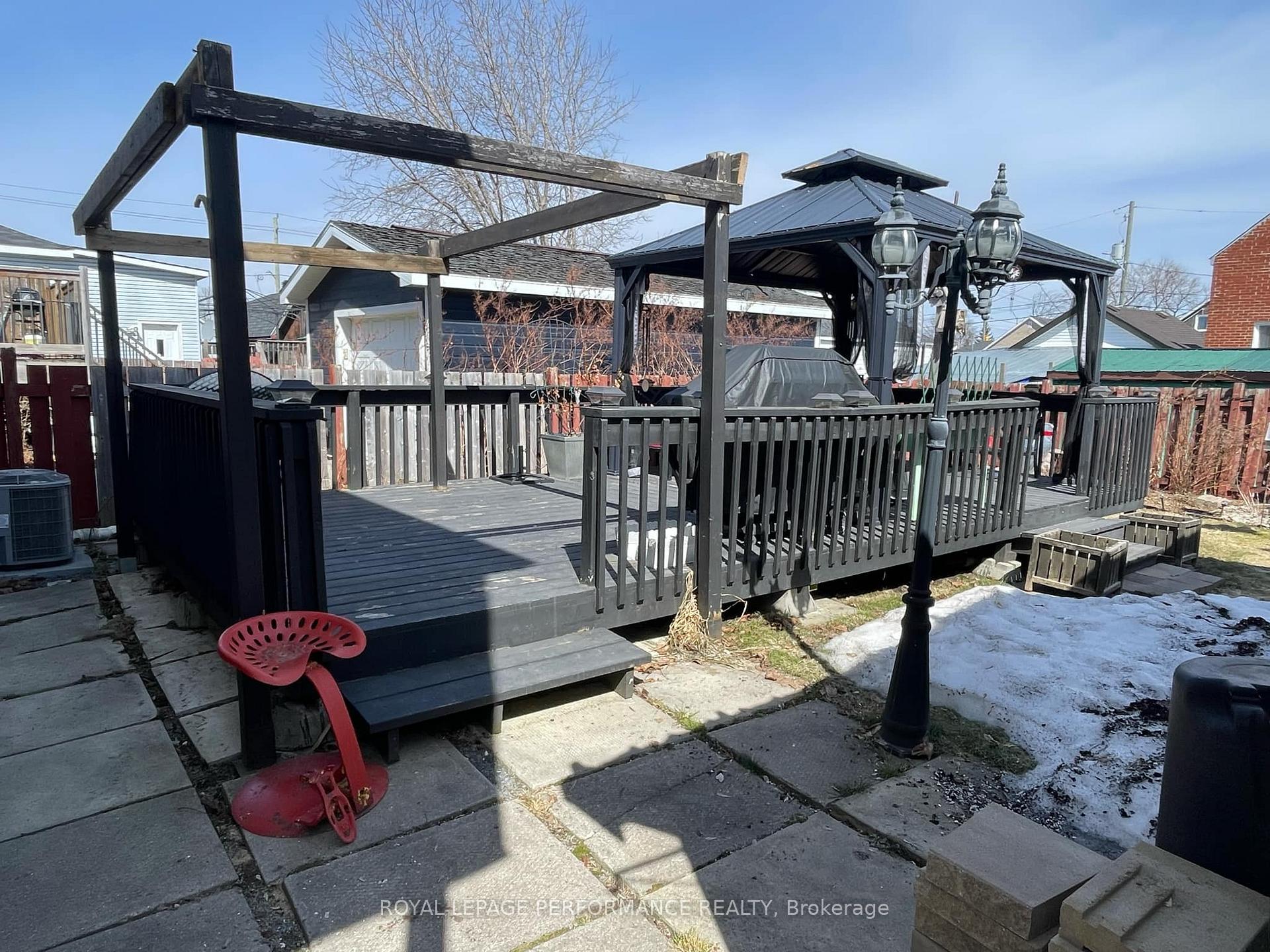 Photo 20 of 1027 Augustus Street W, Cornwall — HOMEH