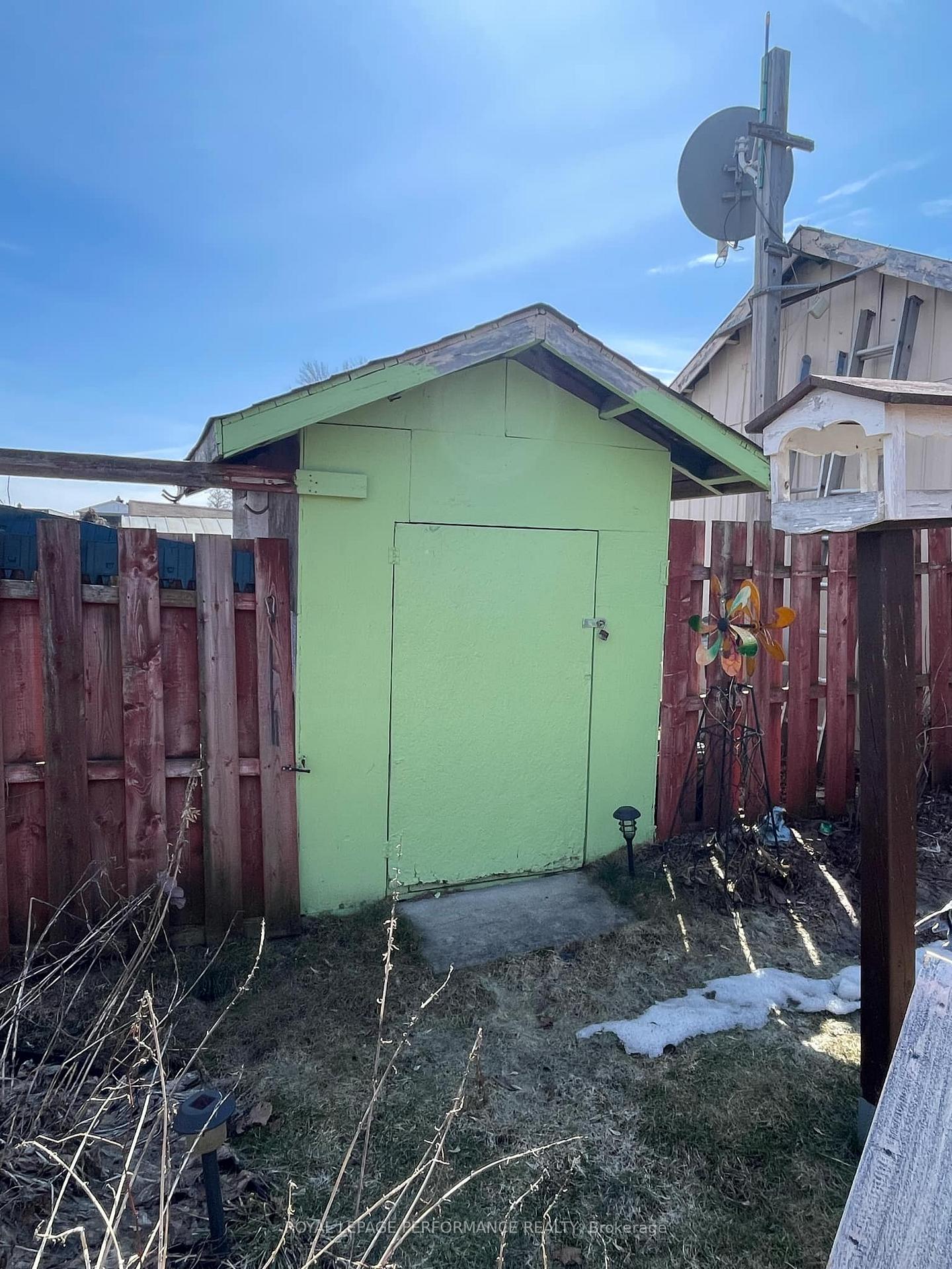 Photo 21 of 1027 Augustus Street W, Cornwall — HOMEH