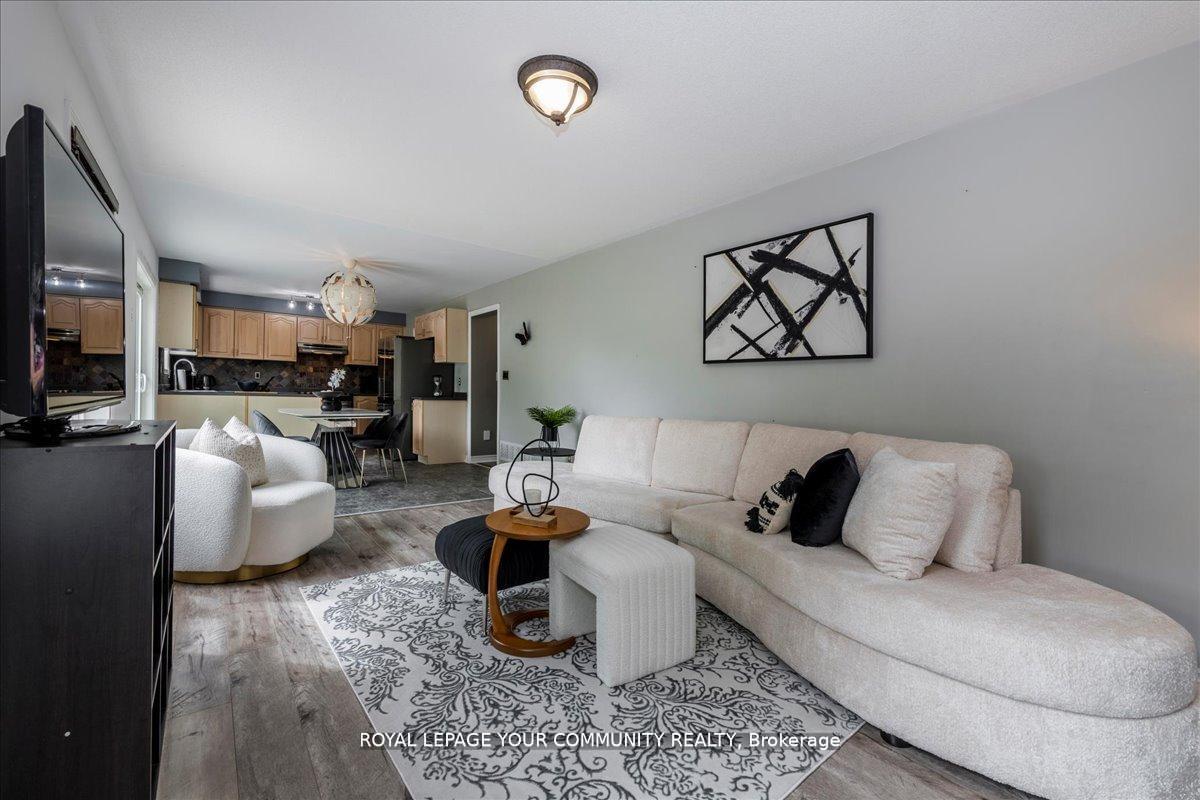Photo 14 of 181 Succession Crescent, Barrie, Innis-Shore — HOMEH
