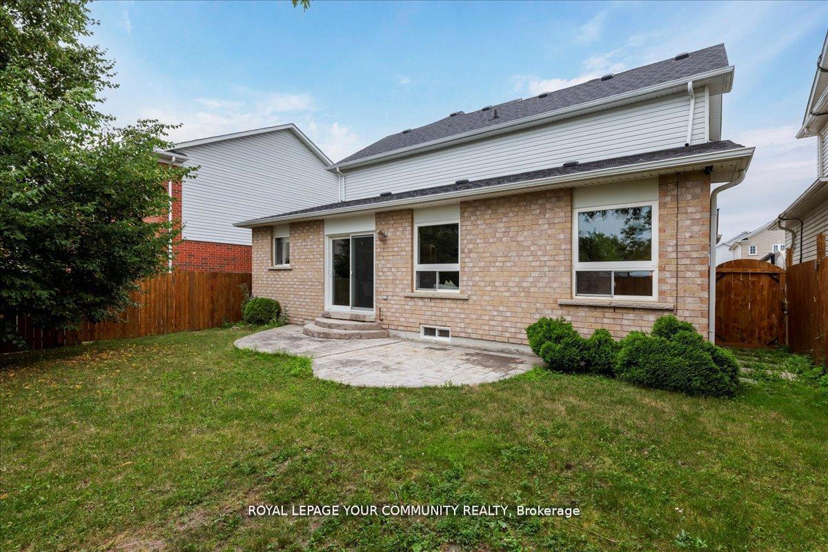 Photo 28 of 181 Succession Crescent, Barrie, Innis-Shore — HOMEH