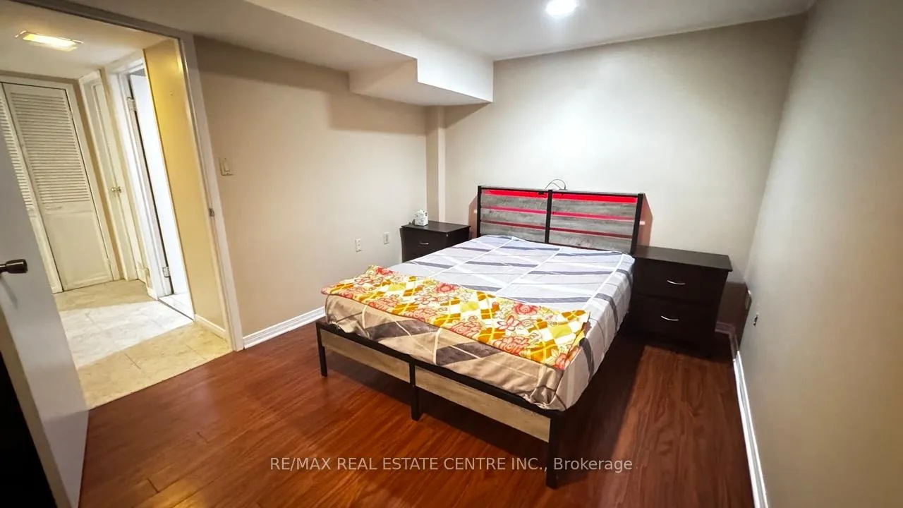 Photo 30 of 45 Wexford Road, Brampton, Heart Lake West — HOMEH