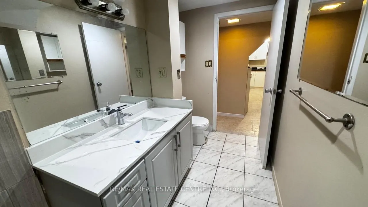 Photo 42 of 45 Wexford Road, Brampton, Heart Lake West — HOMEH