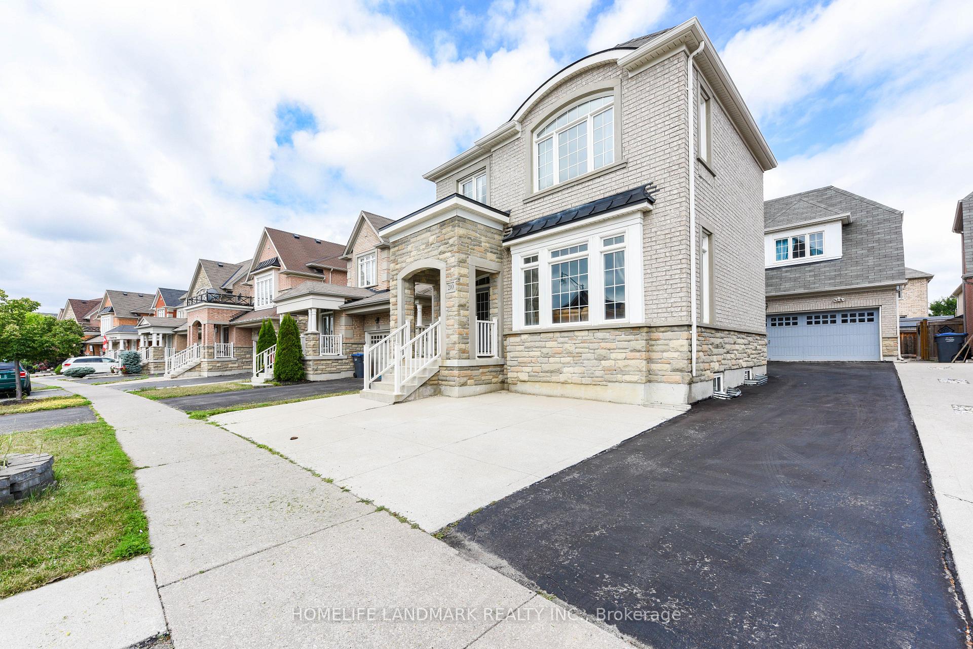 Photo 35 of 210 Castle Oaks Crossing W, Brampton, Bram East — HOMEH
