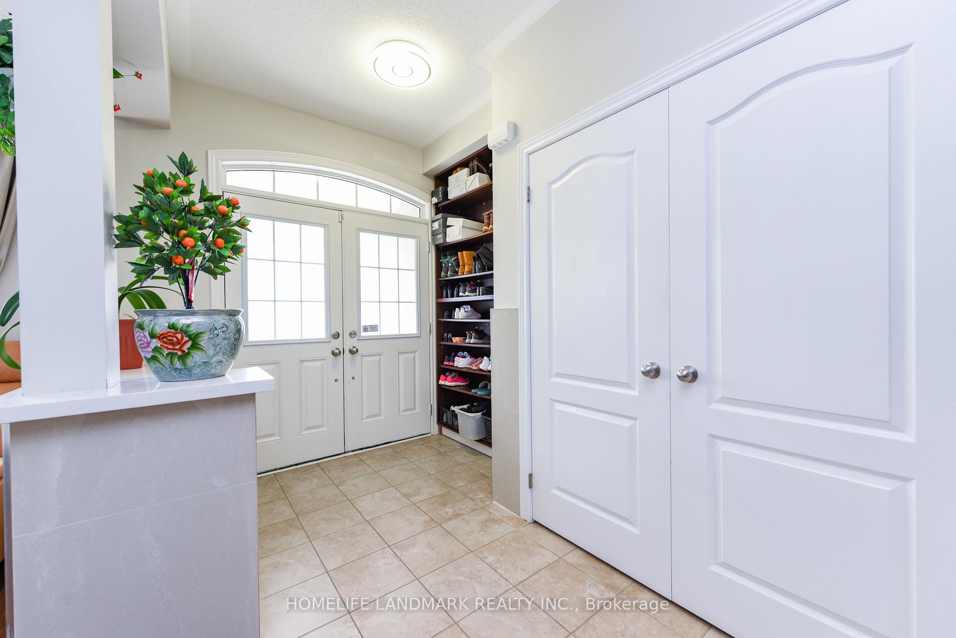 Photo 25 of 210 Castle Oaks Crossing W, Brampton, Bram East — HOMEH