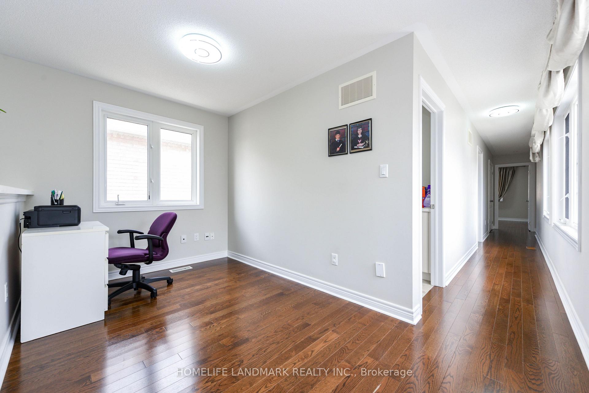 Photo 33 of 210 Castle Oaks Crossing W, Brampton, Bram East — HOMEH