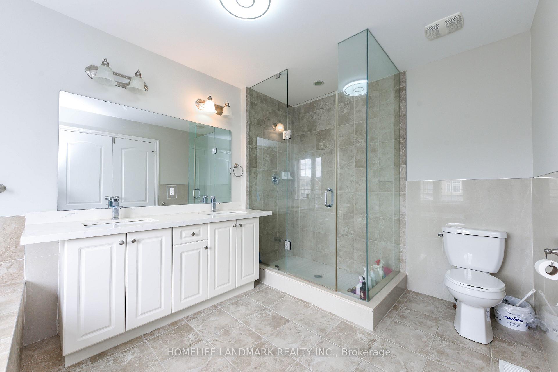 Photo 8 of 210 Castle Oaks Crossing W, Brampton, Bram East — HOMEH
