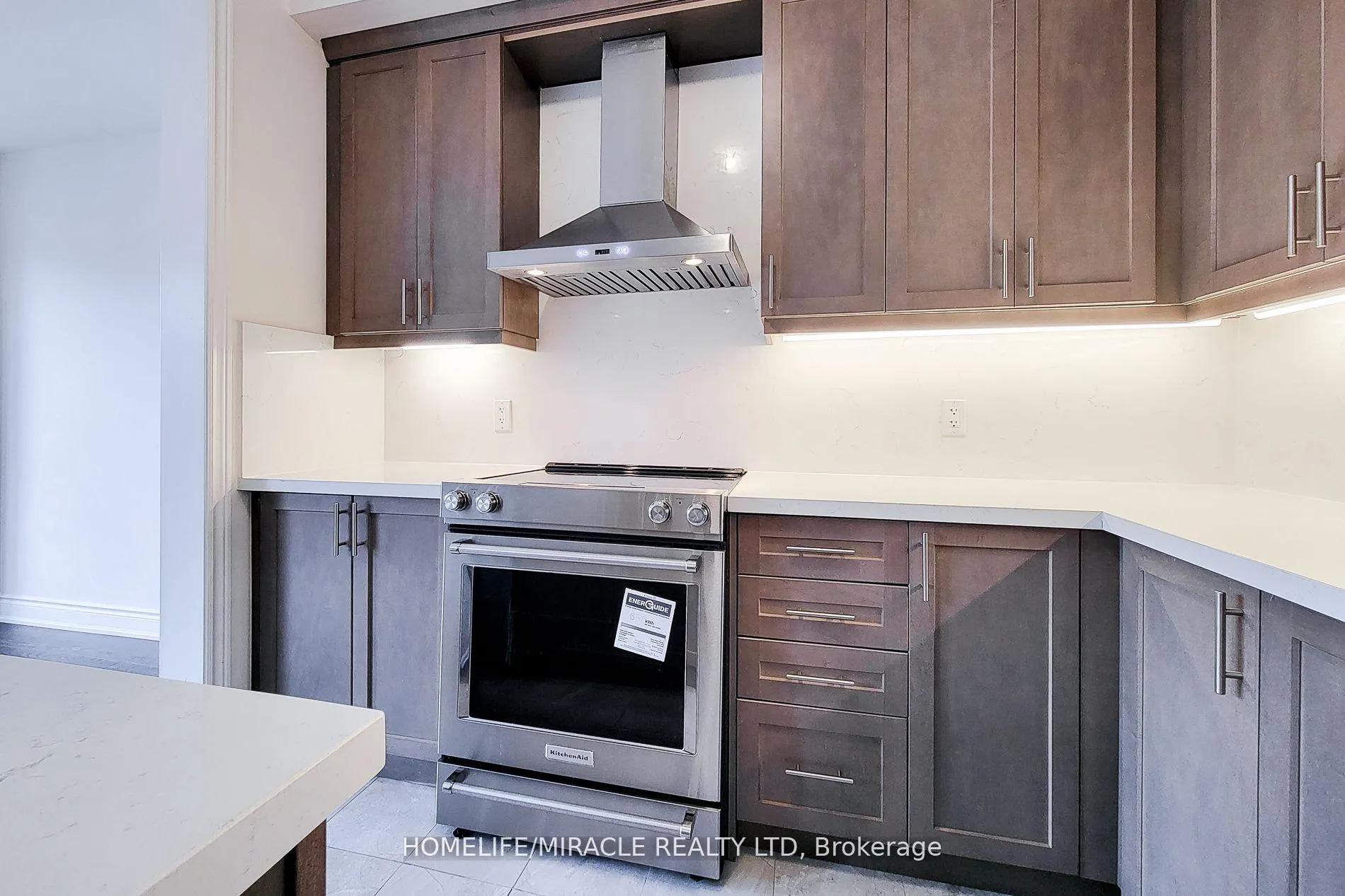 Photo 27 of 1101 Garner Road, Hamilton, Meadowlands — HOMEH