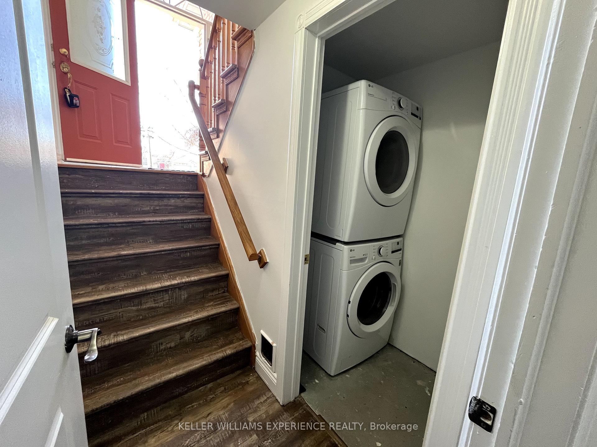 Photo 6 of Unit 1, 328 Harvie Road, Barrie, Holly — HOMEH
