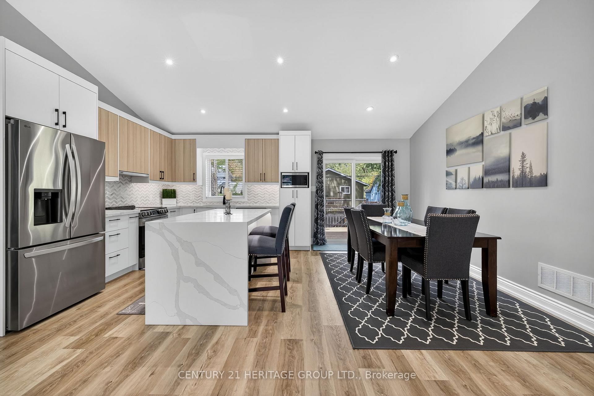 Photo 8 of 264 Glenwoods Avenue, Georgina, Keswick South — HOMEH