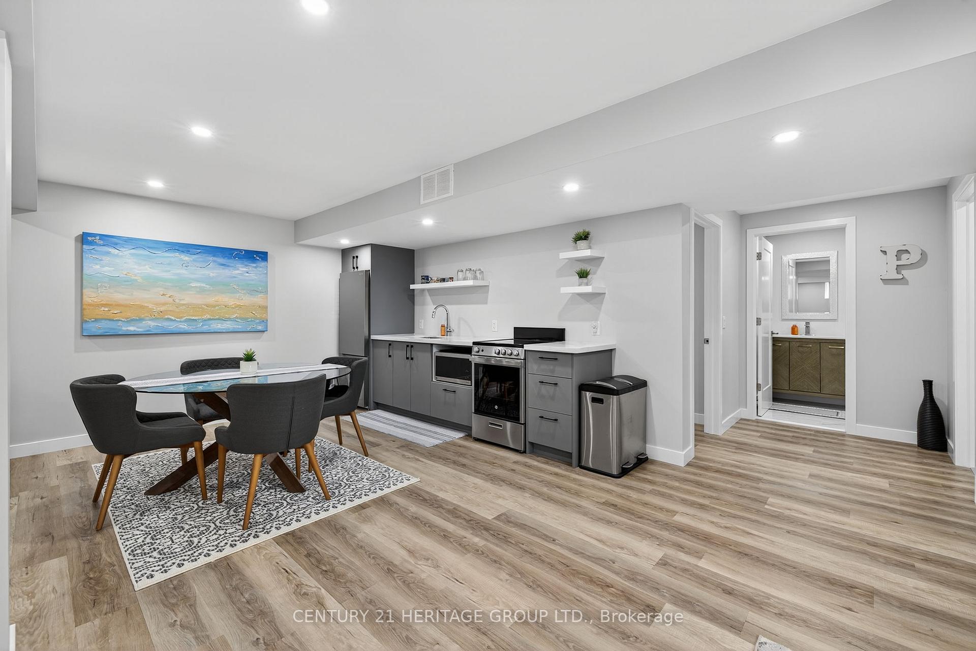 Photo 23 of 264 Glenwoods Avenue, Georgina, Keswick South — HOMEH