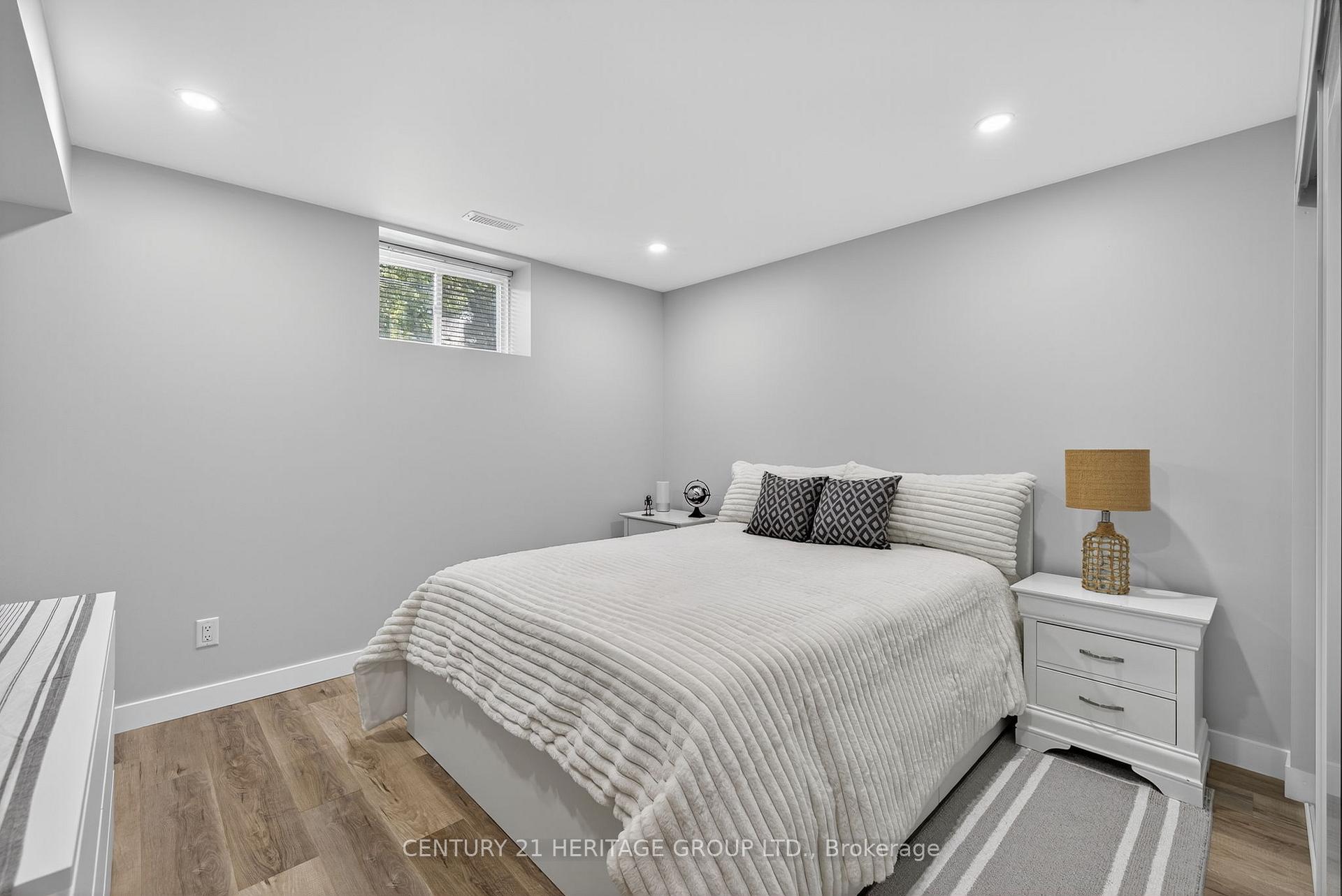 Photo 31 of 264 Glenwoods Avenue, Georgina, Keswick South — HOMEH