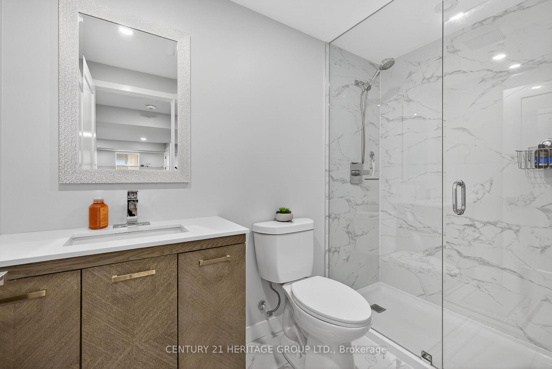 Photo 33 of 264 Glenwoods Avenue, Georgina, Keswick South — HOMEH