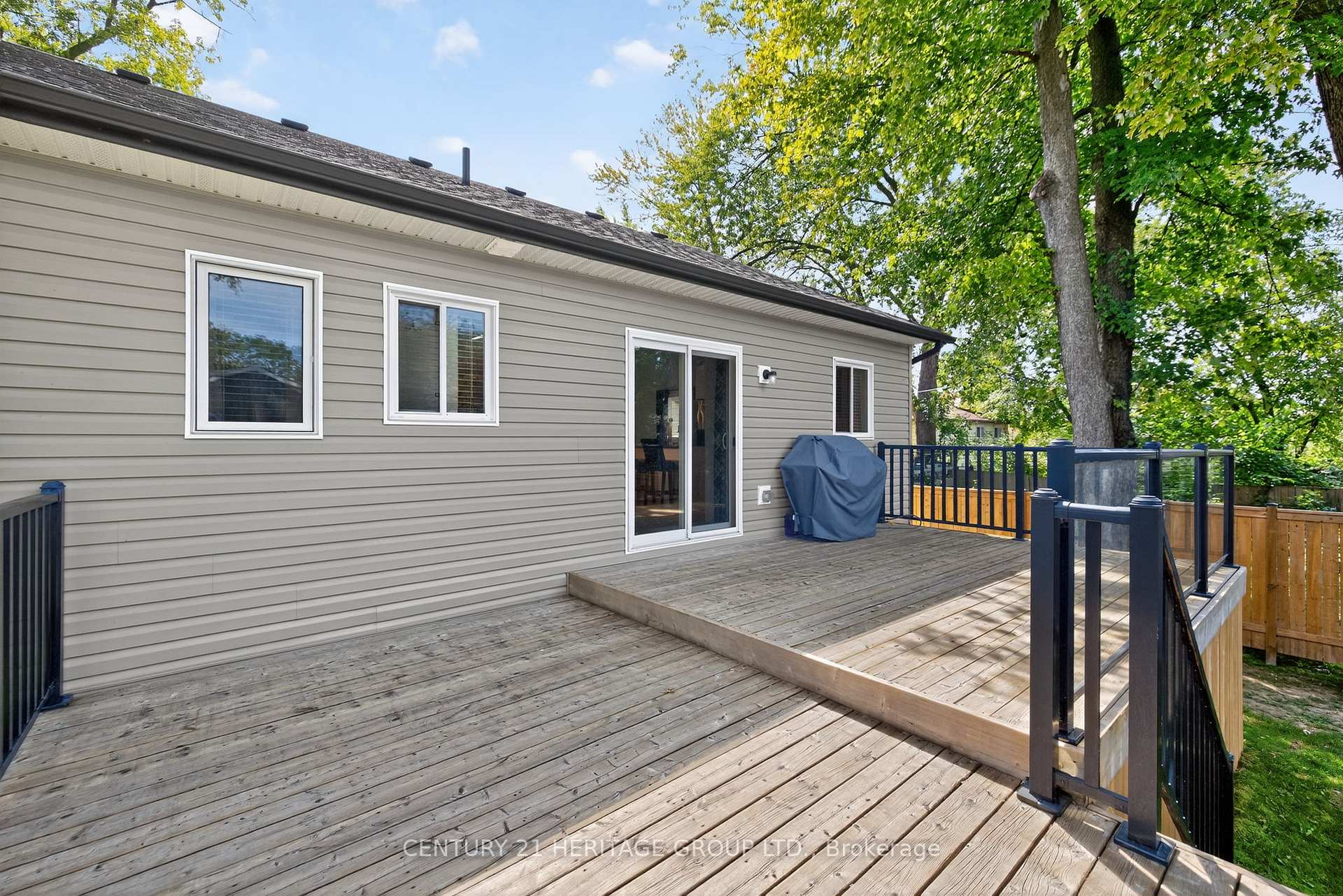 Photo 36 of 264 Glenwoods Avenue, Georgina, Keswick South — HOMEH