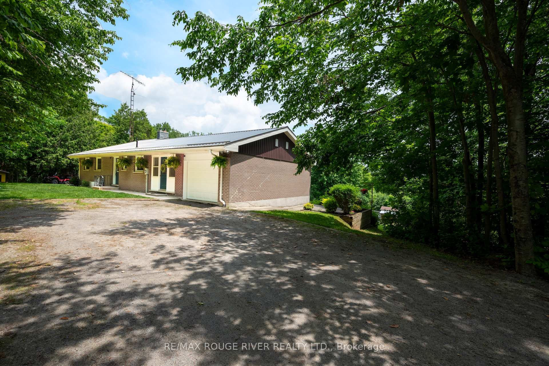 Photo 4 of 363 Earl Road, Hamilton Township, Baltimore — HOMEH
