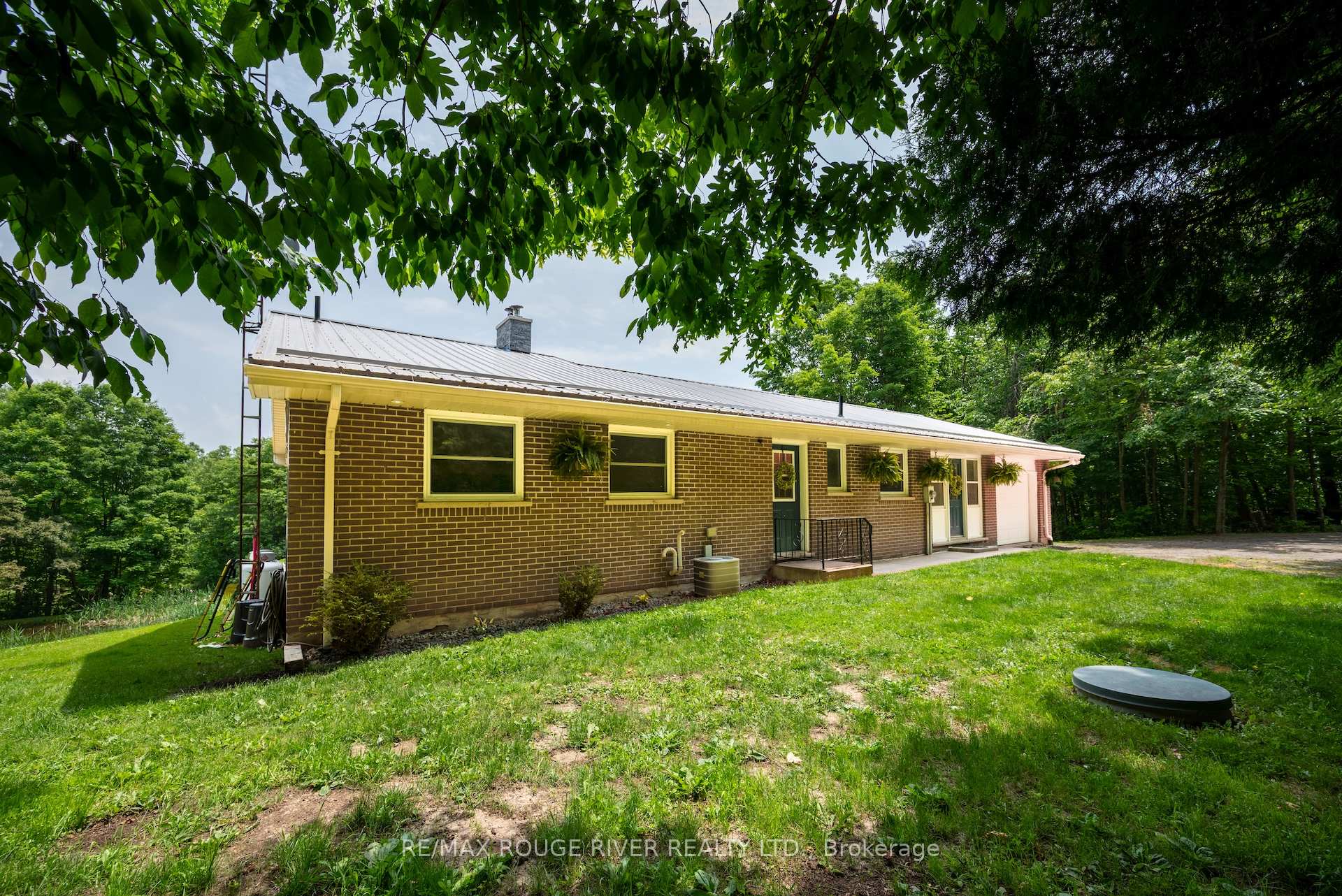 Photo 5 of 363 Earl Road, Hamilton Township, Baltimore — HOMEH