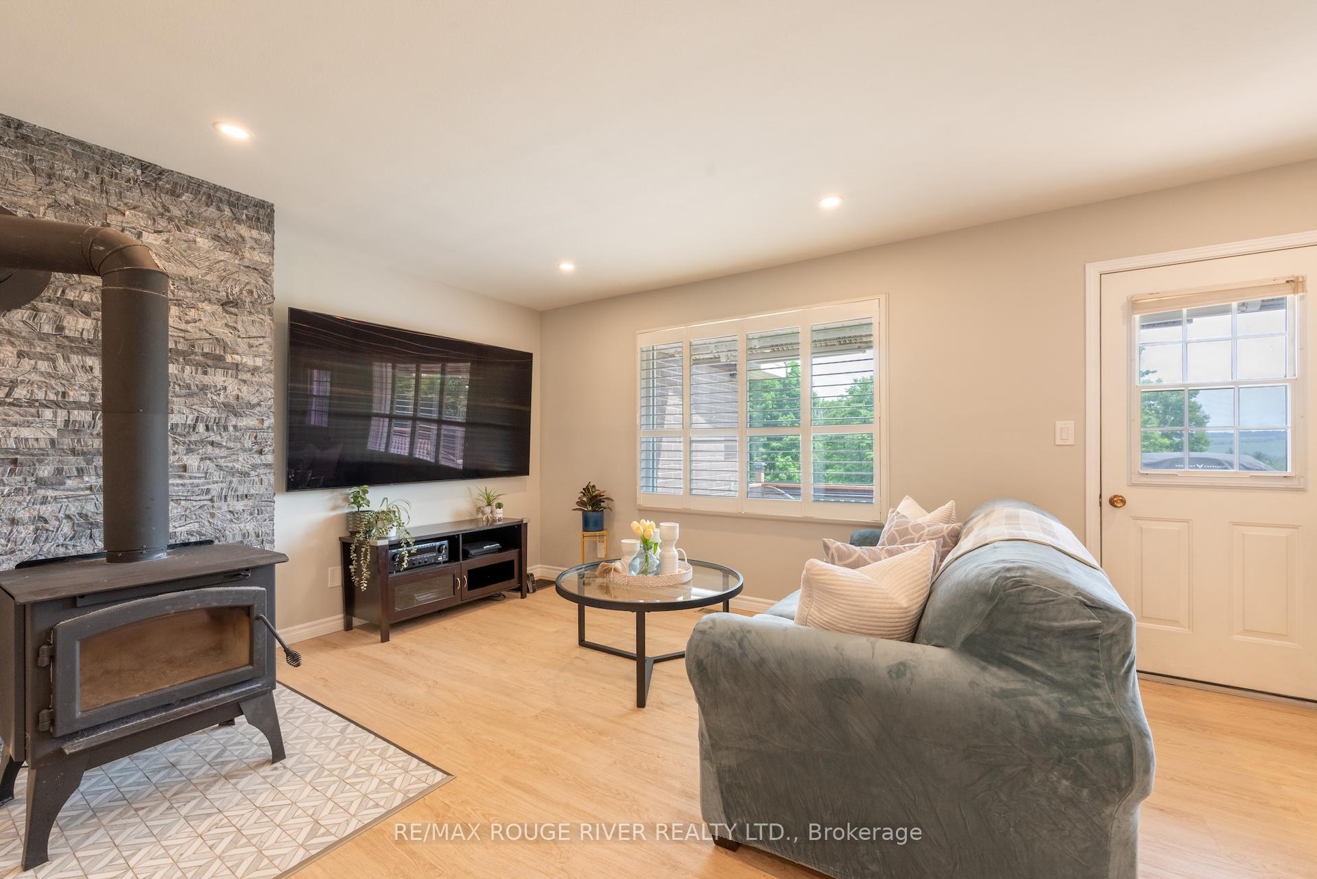 Photo 19 of 363 Earl Road, Hamilton Township, Baltimore — HOMEH