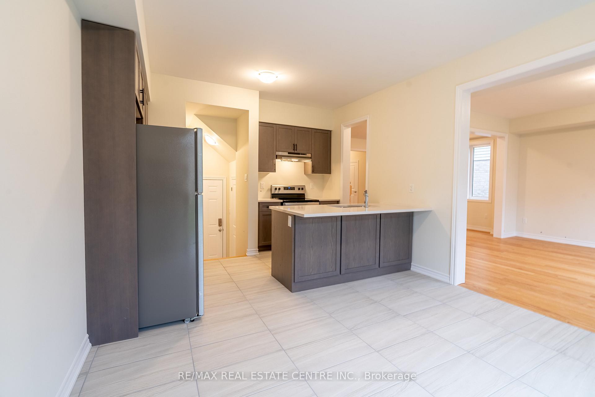 Photo 10 of 21 Heming Street, Brant, Paris — HOMEH
